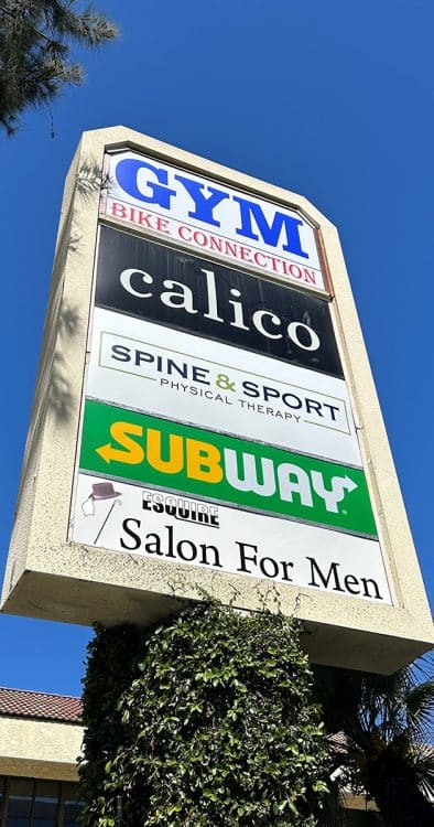 S&S StudioCityMonument 1