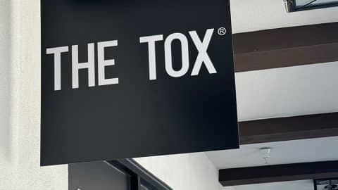 Carlsbad, CA Can a Custom Sign Business Hang a Blade Sign From an Arm Bracket
